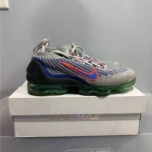 Nike VaporMax Sneakers - Gray, Blue, and Red